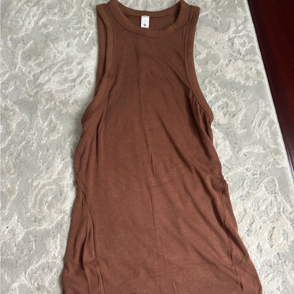 brown lululemon tank top size 2